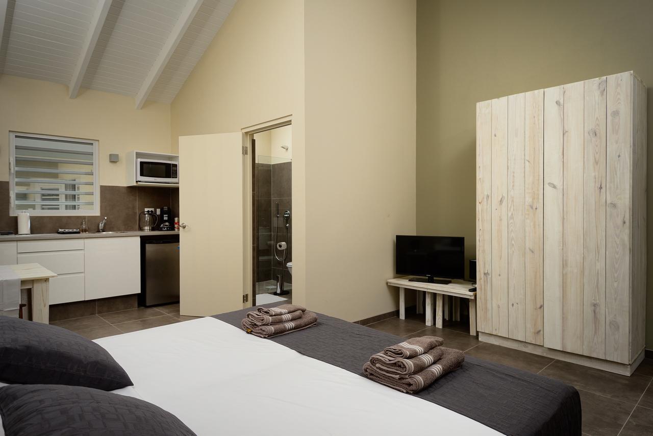All Seasons Apartments Kralendijk Esterno foto
